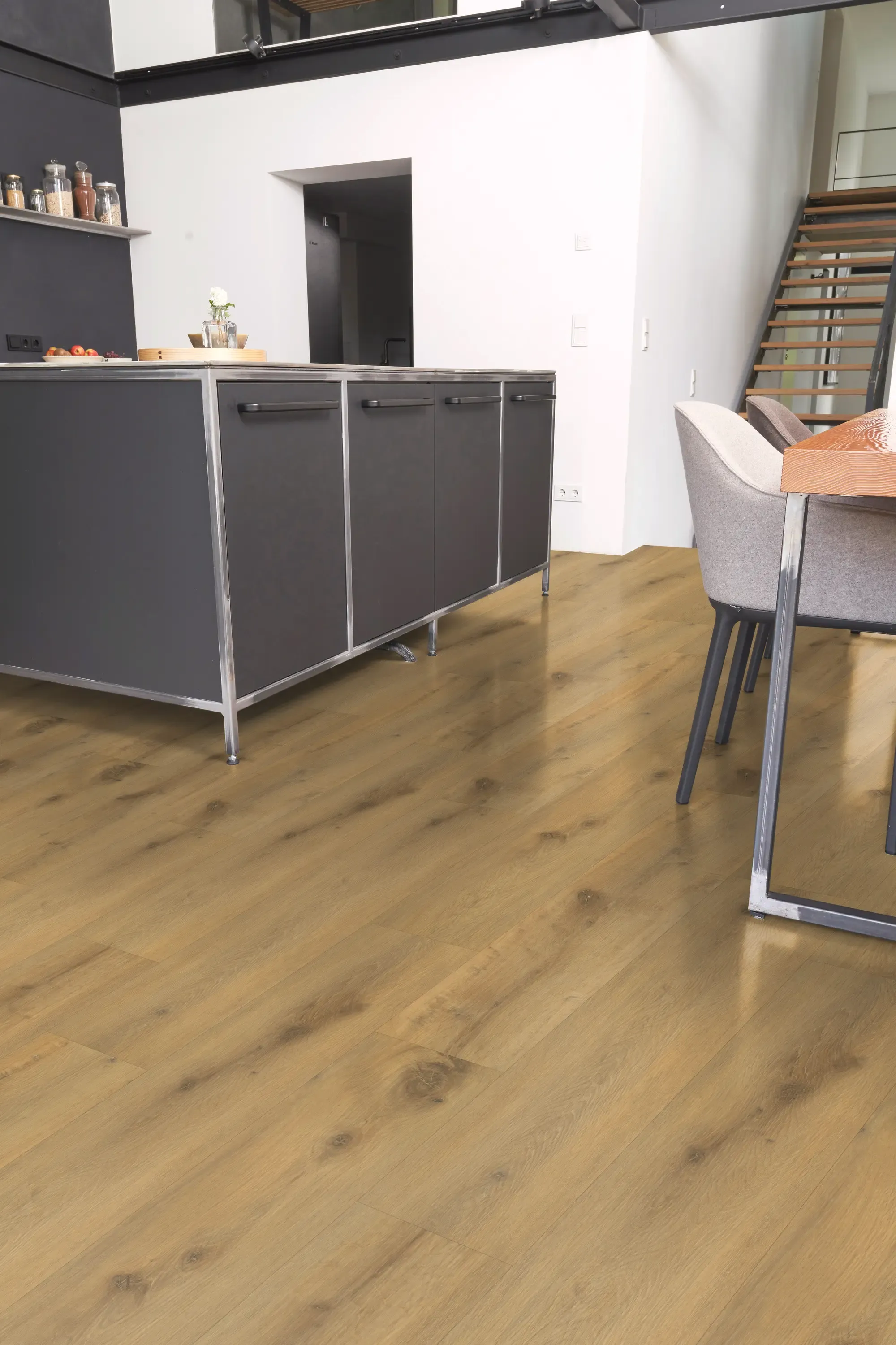 Enzo-glow-DVLHDL0012-BCO-1