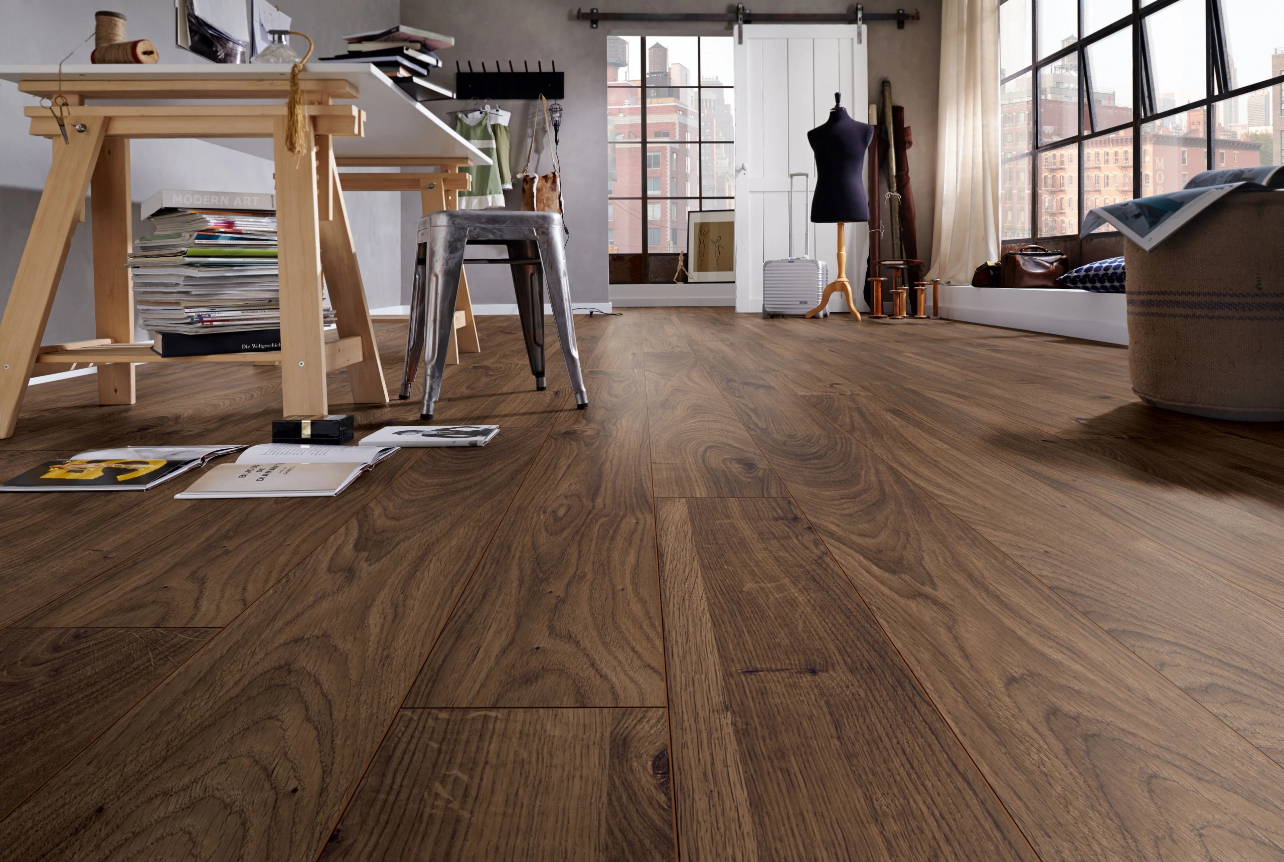 Estavio Dark Oak - LA-LHD0004-KRO - 0