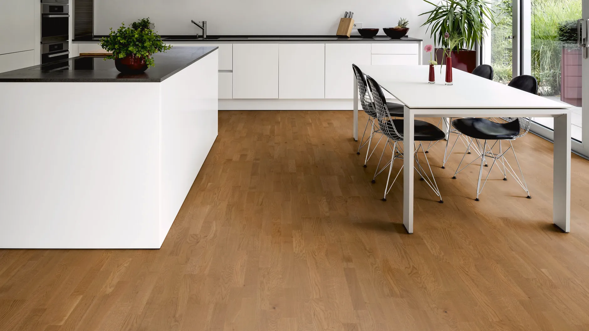 nerin-glow-FPSH0008-THU-2