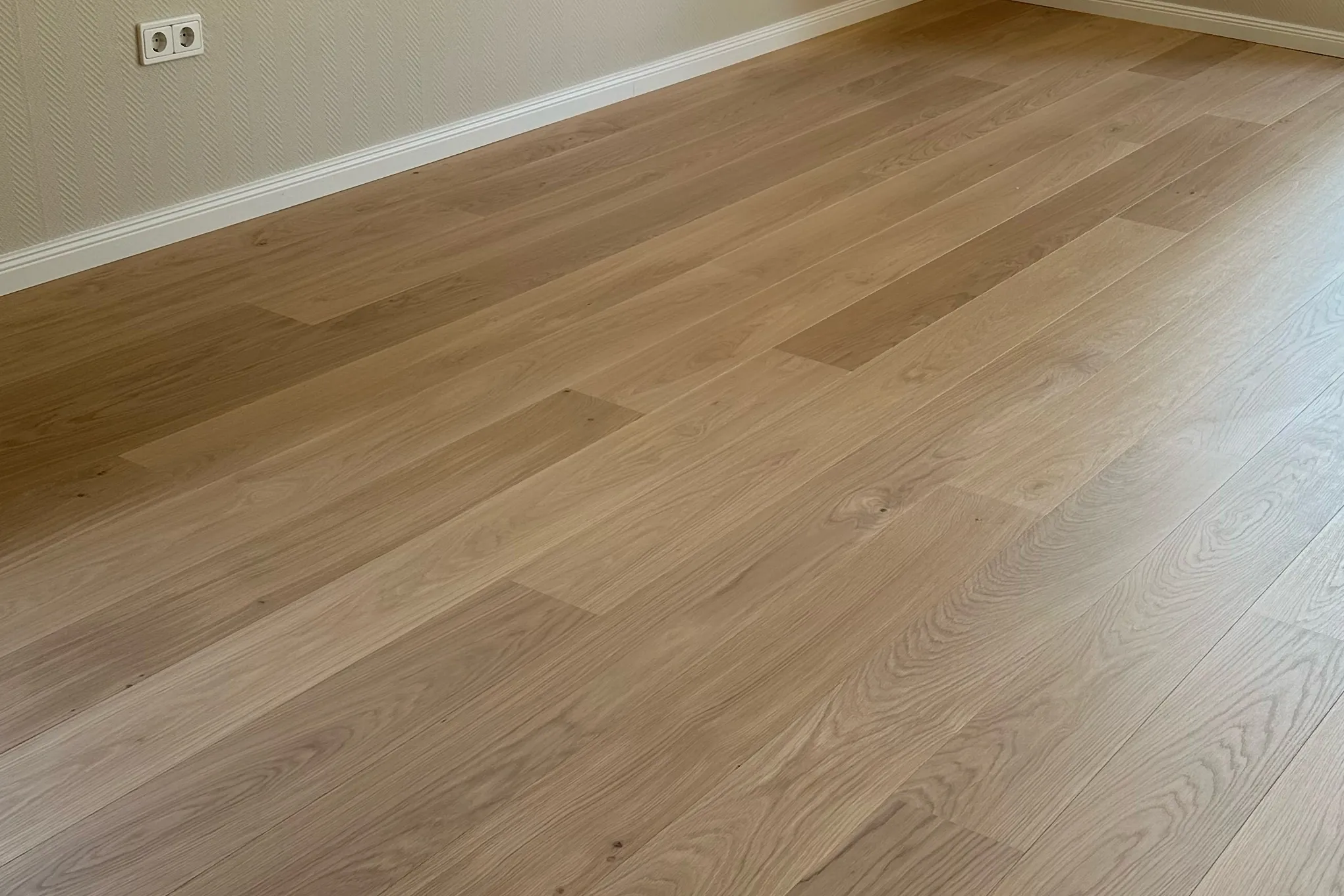 white-velvet-oak-FPLHD-0339-BON-4